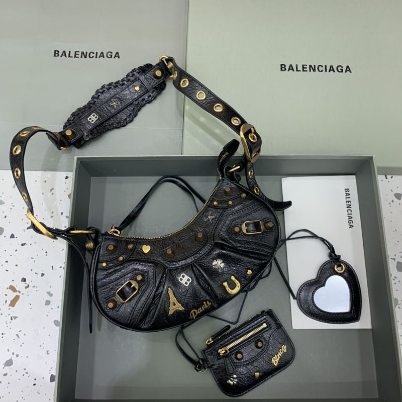Ba*len*cia*ga classic city bags